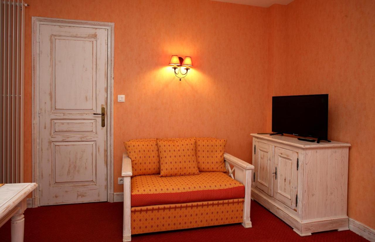 La Grande Bruyere Hotel Touffreville  Exterior photo